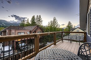 Abbett Placer Historic 7 Bedroom Home by RedAwning