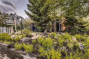 Abbett Placer Historic 7 Bedroom Home by RedAwning