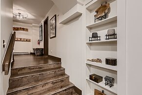 Abbett Placer Historic 7 Bedroom Home by RedAwning