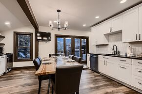 Abbett Placer Historic 7 Bedroom Home by RedAwning