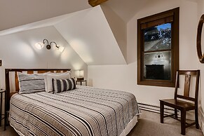 Abbett Placer Historic 7 Bedroom Home by RedAwning