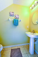 Emerald Island Resort, Private Pool, Game Room and BBQ Grill, Near Dis