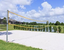 Emerald Island Resort, Private Pool, Game Room and BBQ Grill, Near Dis