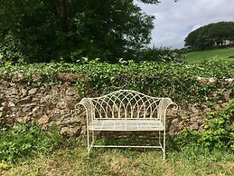 Ty Capel Bryntwrog