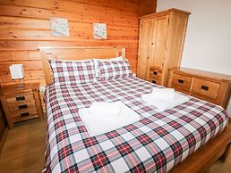 Watersview Lodge