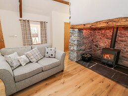 Tŷ'n Lôn Bach