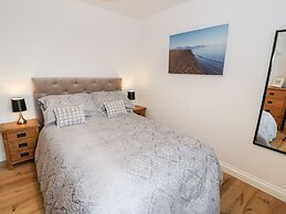 Tŷ'n Lôn Bach