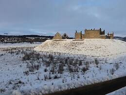 Golden Eagle Lodge