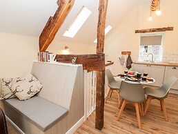 Stabl, Plas Moelfre Hall Barns