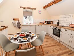 Stabl, Plas Moelfre Hall Barns