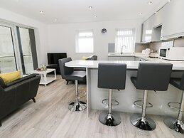 The Office Gardens, Apartment 1