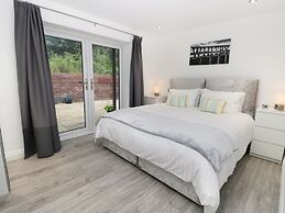 The Office Gardens, Apartment 1