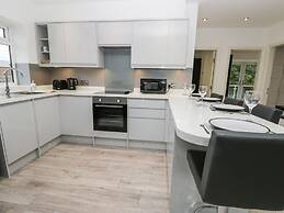 The Office Gardens, Apartment 3