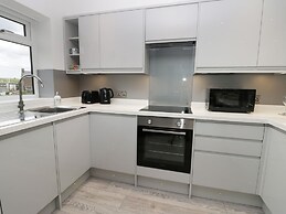 The Office Gardens, Apartment 3