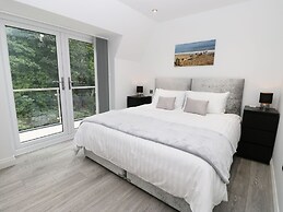 The Office Gardens, Apartment 3