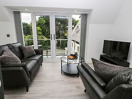 The Office Gardens, Apartment 3