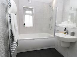 The Office Gardens, Apartment 2