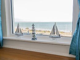 Llys Madoc, First Floor Flat