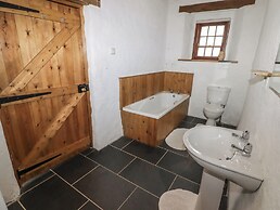 Panteurig Cottage
