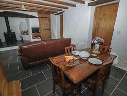 Panteurig Cottage