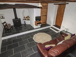 Panteurig Cottage