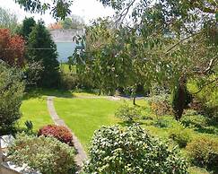 1 Cheriton Row