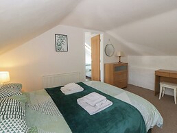 Middle Cottage