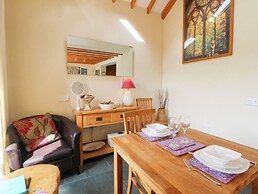 Dan Castell Cottage