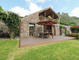 Dan Castell Cottage
