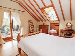 Dan Castell Cottage