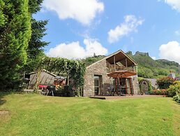 Dan Castell Cottage