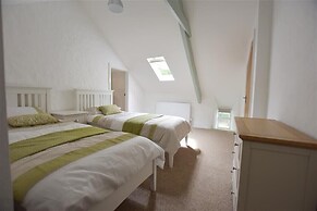 The Old Farmhouse Kitchen