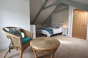 The Old Farmhouse Kitchen