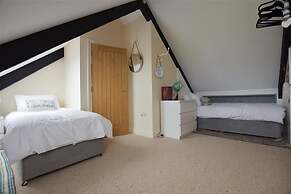 Gwelfor, Newport