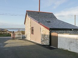 Ysgubor Ddegwm Bach