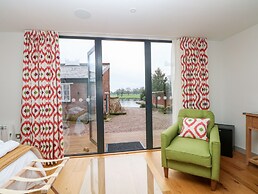 Lakeside Village Lodges & The Potting Shed