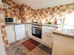 1 Rose Cottages