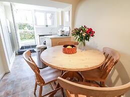 3 Rose Cottages
