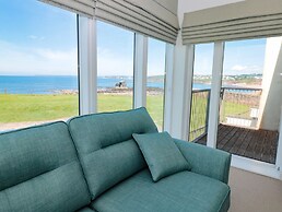 7 Ocean's Edge