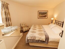 Corner Cottage
