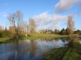 3 Painters Field