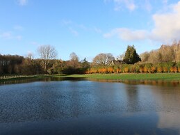 3 Painters Field