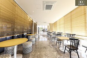 Brown Dot Hotel Jungja Beach