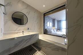 Brown Dot Hotel Jungja Beach