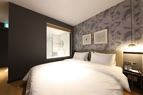 Brown Dot Hotel Jungja Beach