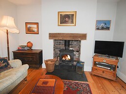 2 Ashby Place