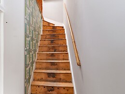 2 Ashby Place