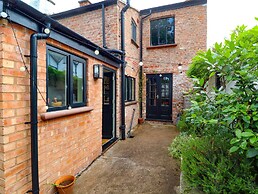 2 Ashby Place
