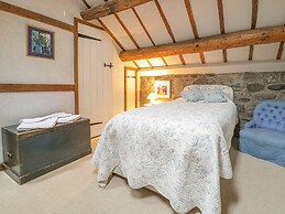 Lower Dolgenau- The Cottage