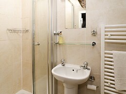 Lower Dolgenau- The Cottage